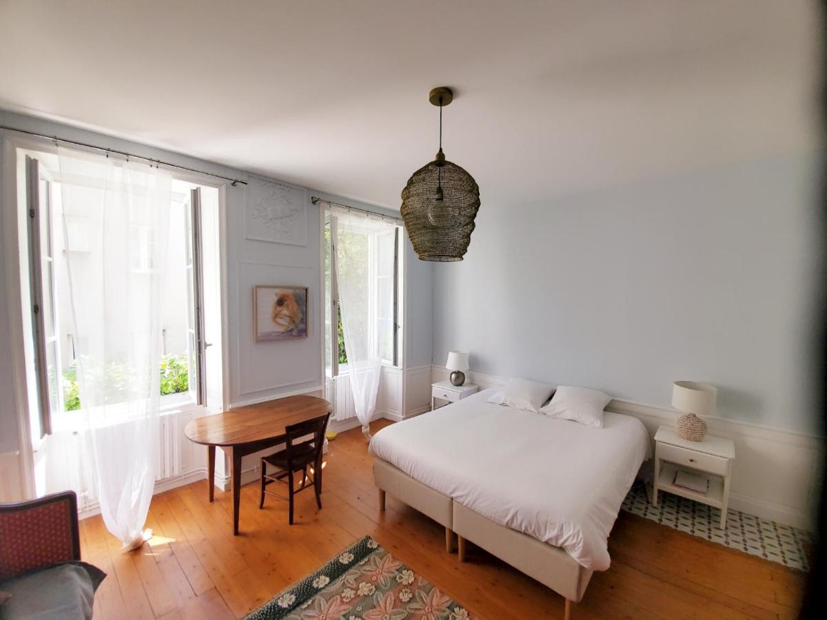 La Maison De Ville 76M2 Avec Terrasse De 22M2 La Rochelle  Exteriér fotografie