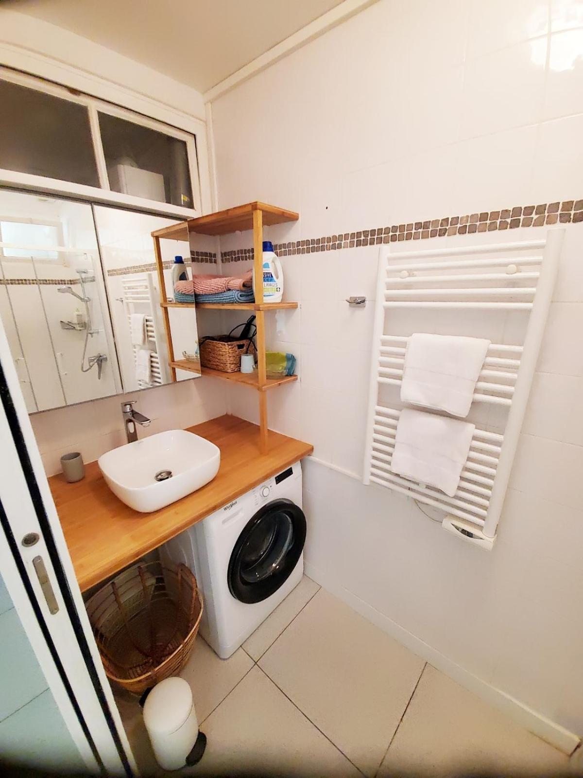 La Maison De Ville 76M2 Avec Terrasse De 22M2 La Rochelle  Exteriér fotografie